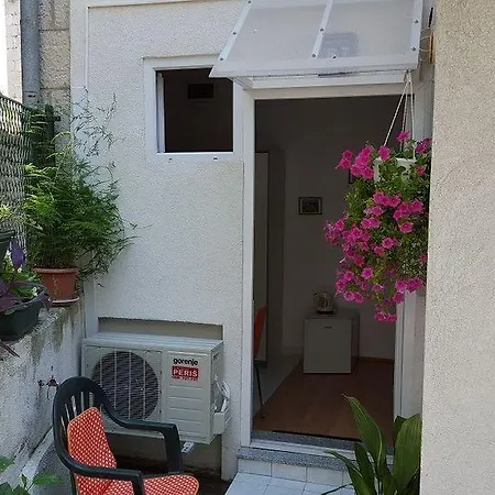 Stipan & בית הארחה