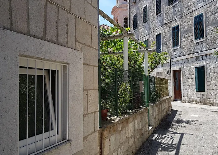 بيت ضيافة Stipan & 3*